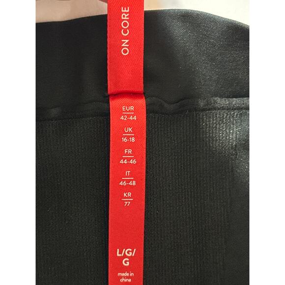 Spanx OnCore Mid-Thigh Shorts Shapewear Sculpting Stretch Very Black Size L - Picture 7 of 8